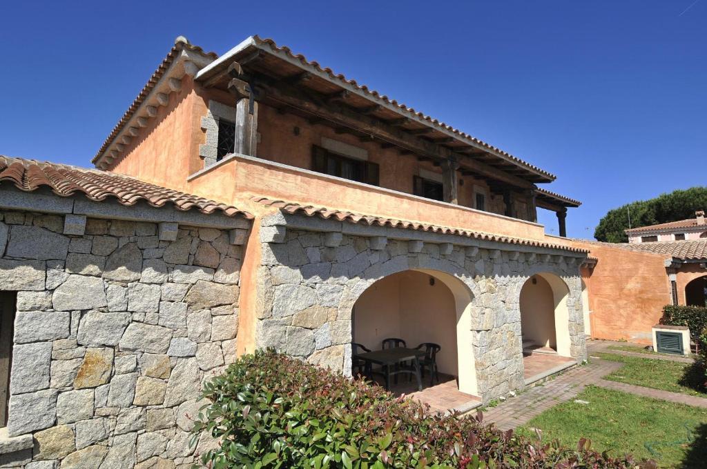 Aparthotel Il Faro San Teodoro Esterno foto